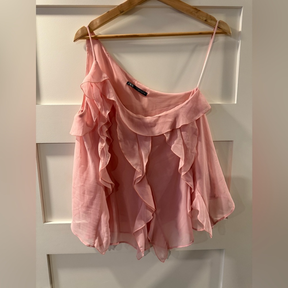 ZARA ONE SHOULDER FLOW TOP